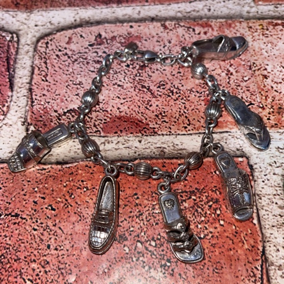Pre-Owned Brighton Shoe Lover Charm Bracelet Silver Plated 8in Jewelry Accessory - Picture 2 of 4